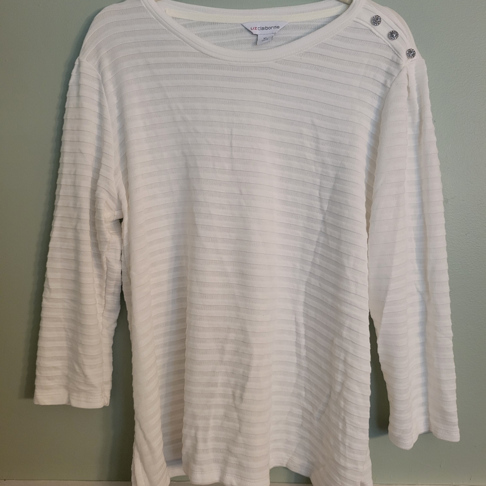 Liz Claiborne White Textured Knit Top